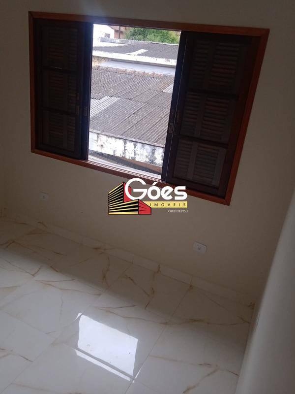 Sobrado à venda em Colônia: 