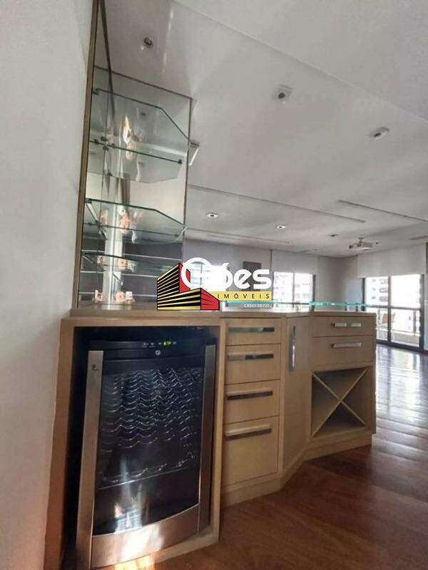 Apartamento para alugar com 4 quartos, 214m² - Foto 5