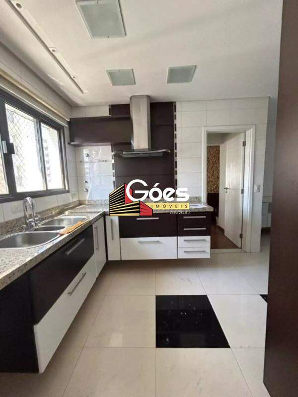 Apartamento para alugar com 4 quartos, 214m² - Foto 9