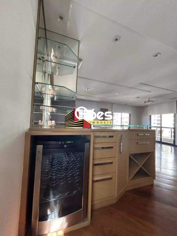 Apartamento à venda com 4 quartos, 214m² - Foto 5