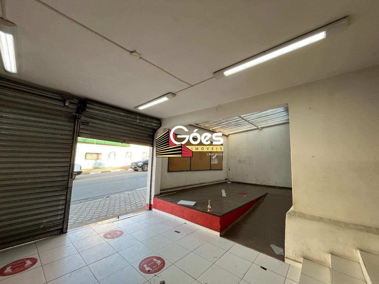 Prédio Inteiro à venda com 7 quartos, 168m² - Foto 2