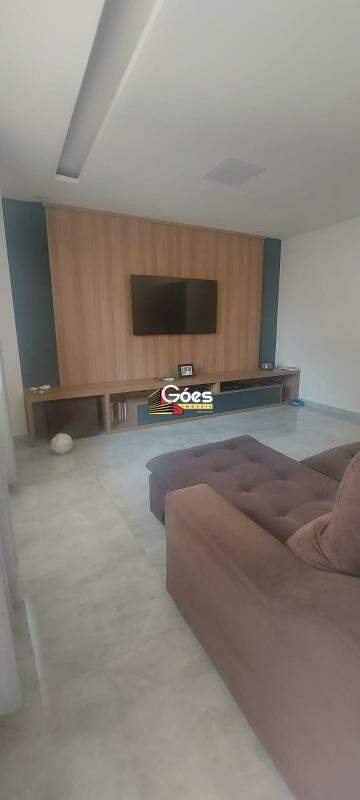 Sobrado à venda com 3 quartos, 230m² - Foto 2