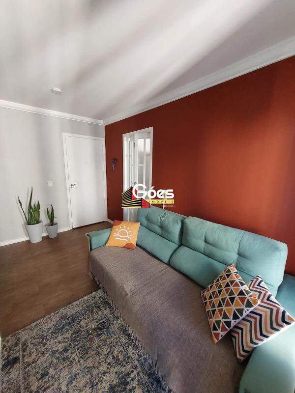 Apartamento à venda com 2 quartos, 58m² - Foto 2