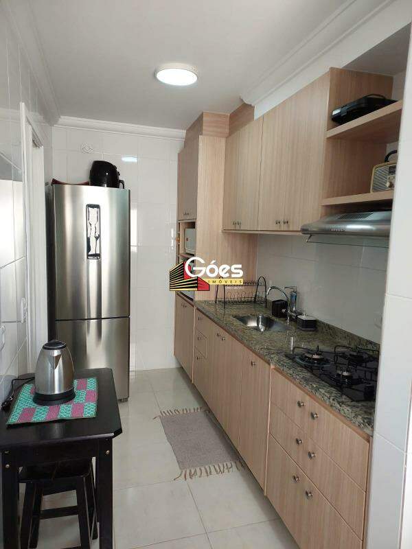 Apartamento à venda com 2 quartos, 58m² - Foto 7