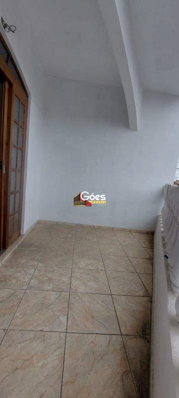 Casa à venda com 2 quartos, 80m² - Foto 5