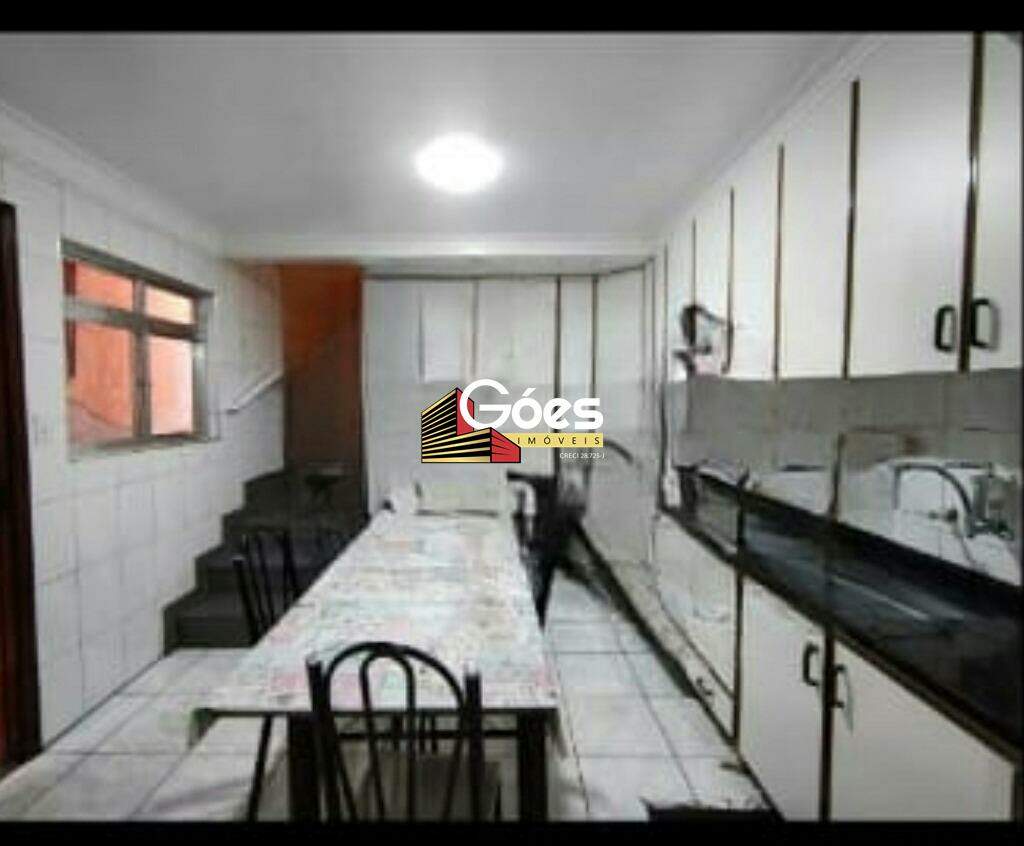 Sobrado, 5 quartos, 368 m² - Foto 2