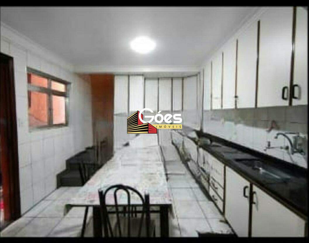 Sobrado, 5 quartos, 368 m² - Foto 4