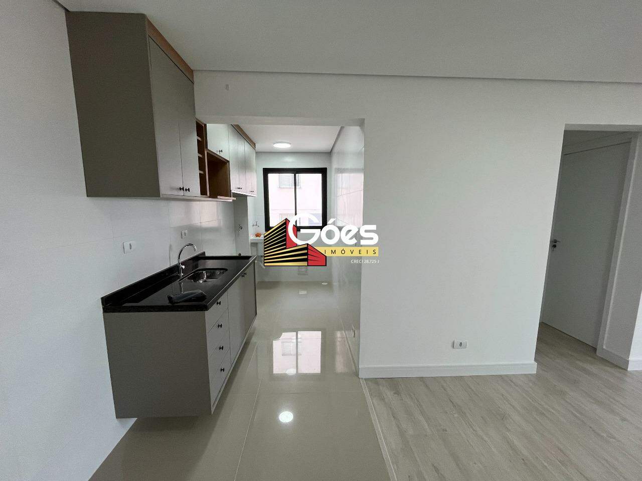 Apartamento à venda com 2 quartos, 60m² - Foto 2