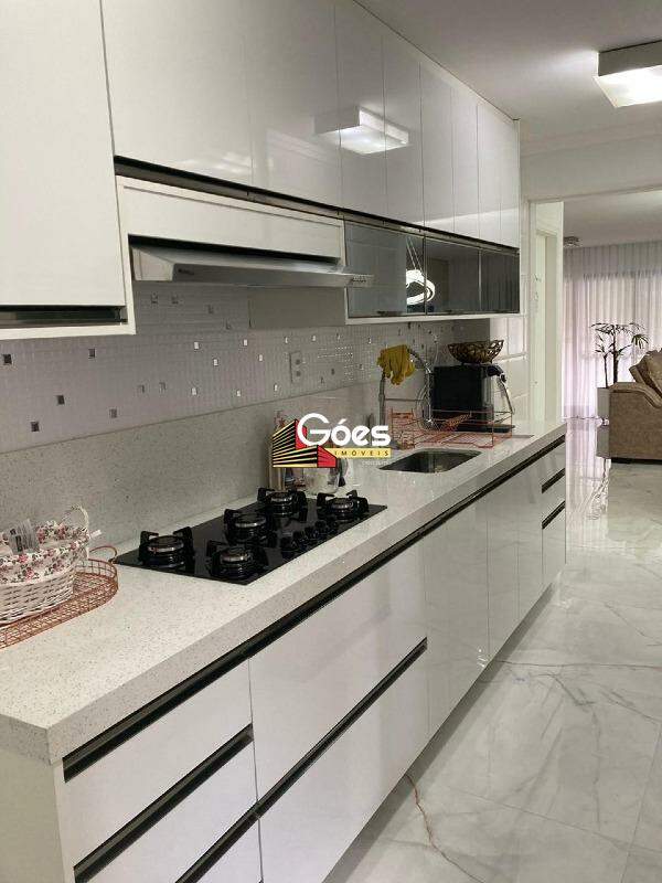 Apartamento à venda com 3 quartos, 122m² - Foto 9