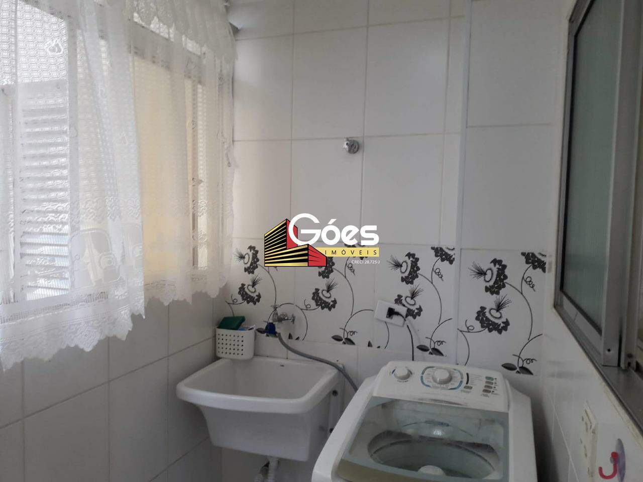 Apartamento à venda com 2 quartos, 70m² - Foto 7