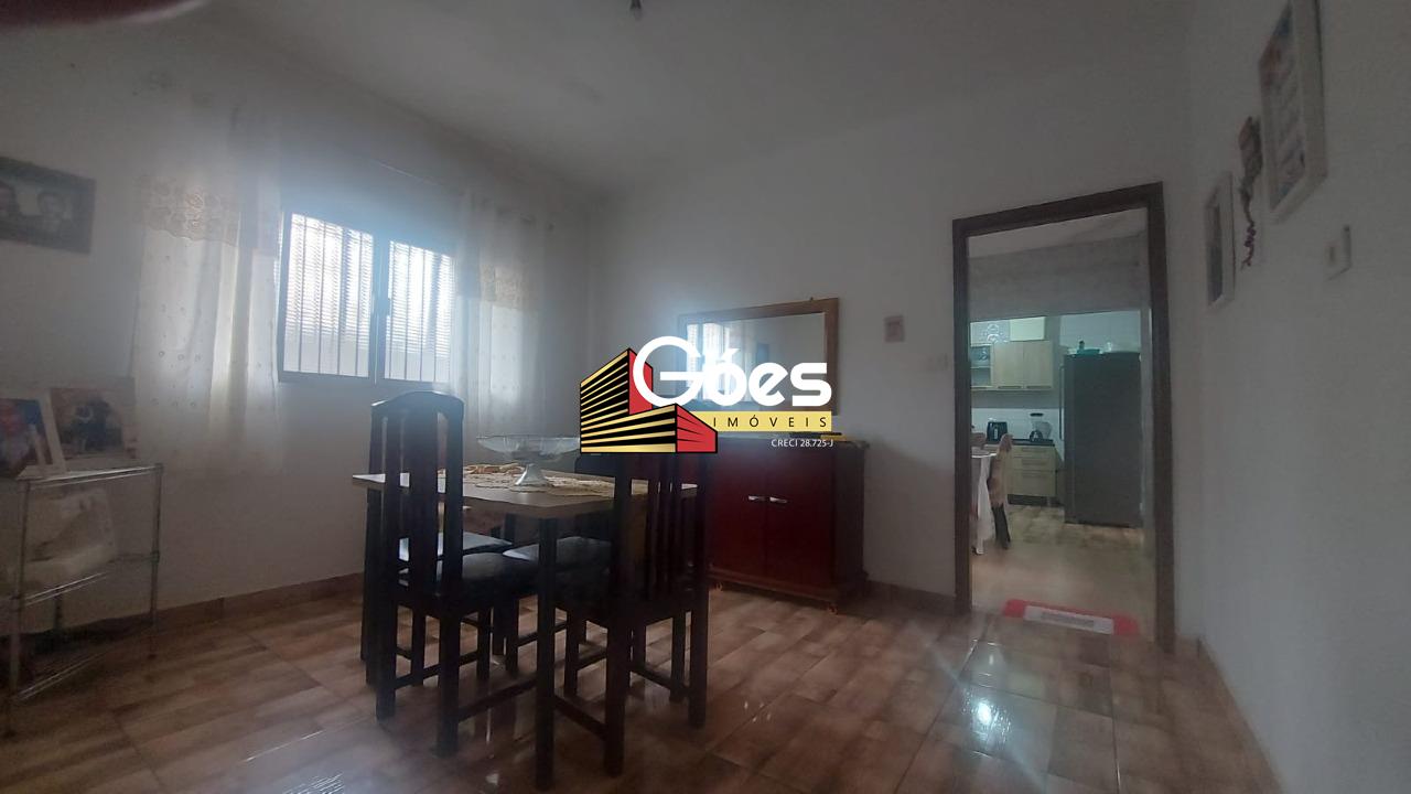 Casa à venda em Vila Bocaina: 