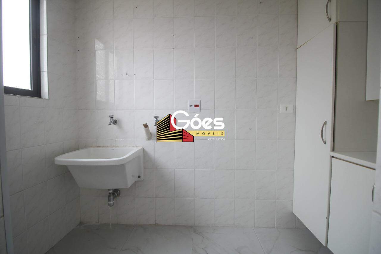 Apartamento para alugar com 2 quartos, 80m² - Foto 9