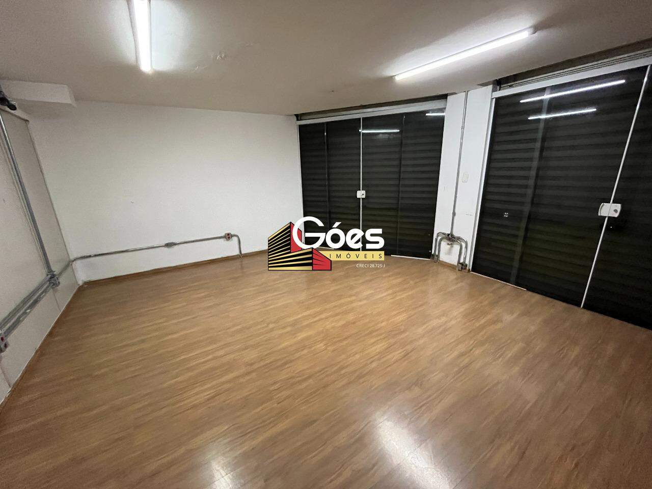 Prédio Inteiro para alugar, 400m² - Foto 2