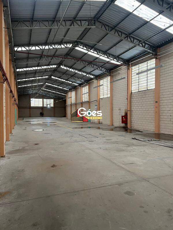 Depósito-Galpão-Armazém para alugar, 1700m² - Foto 7