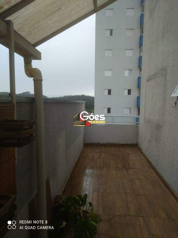 Apartamento à venda com 2 quartos, 83m² - Foto 3