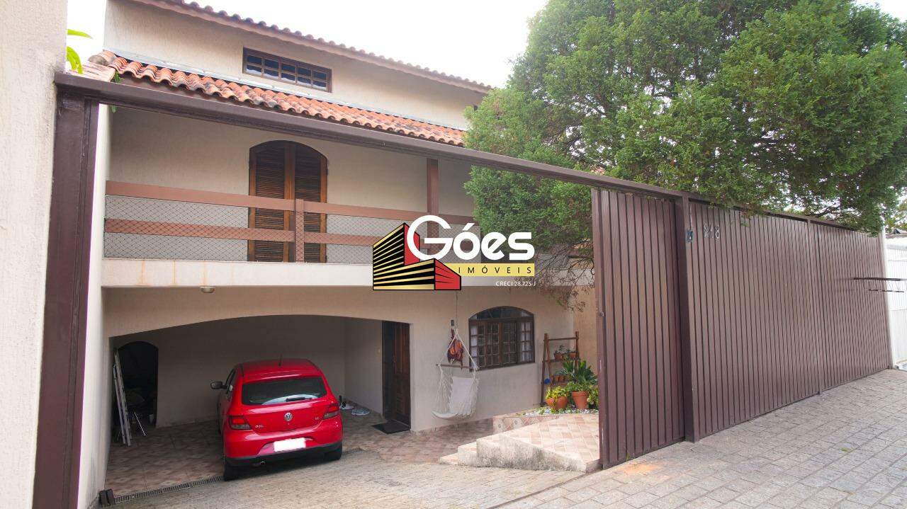 Sobrado à venda em Parque Bandeirantes: 