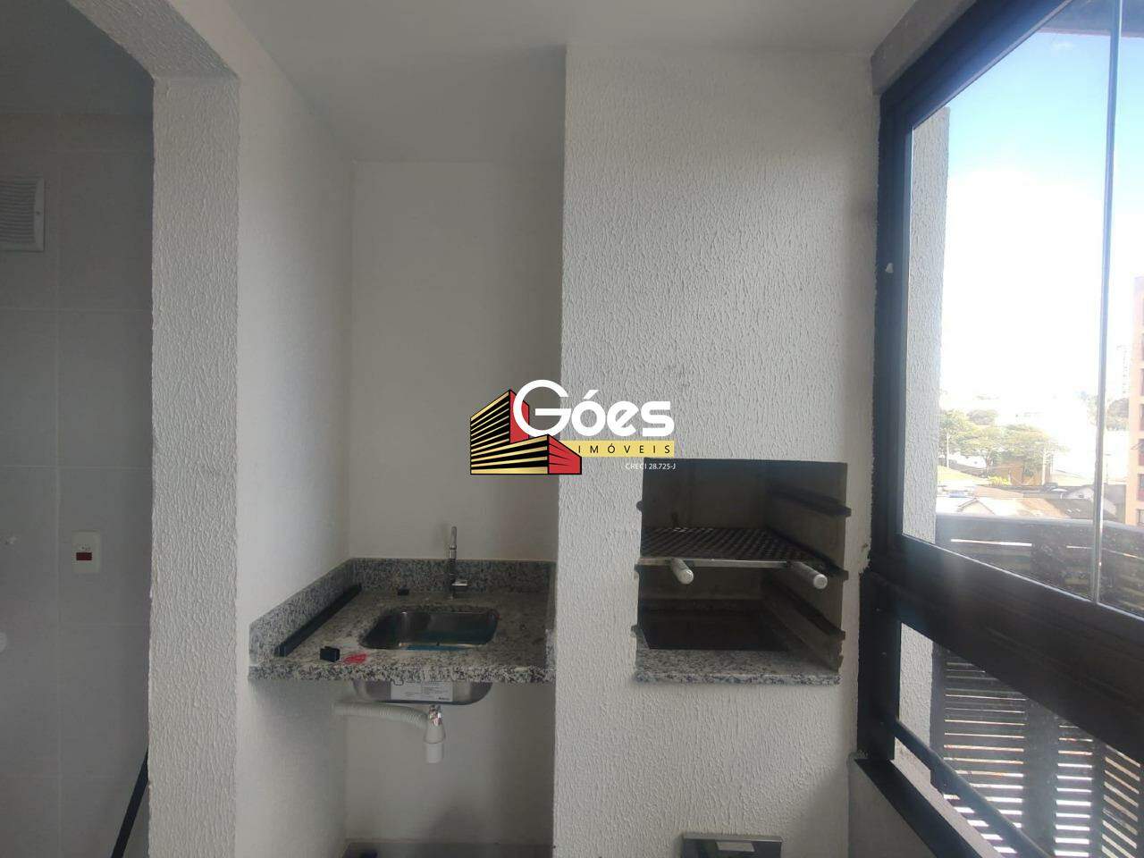 Apartamento para alugar com 3 quartos, 101m² - Foto 3