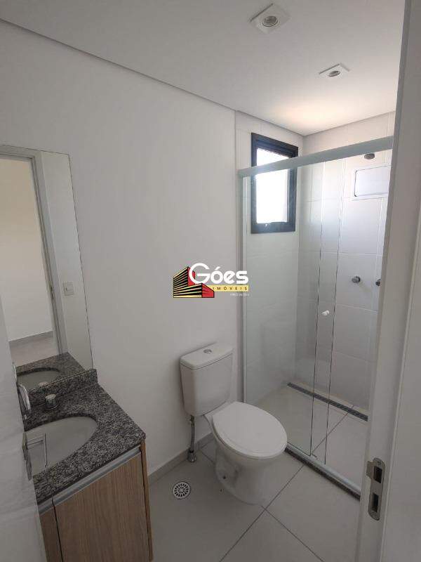 Apartamento para alugar com 3 quartos, 101m² - Foto 11