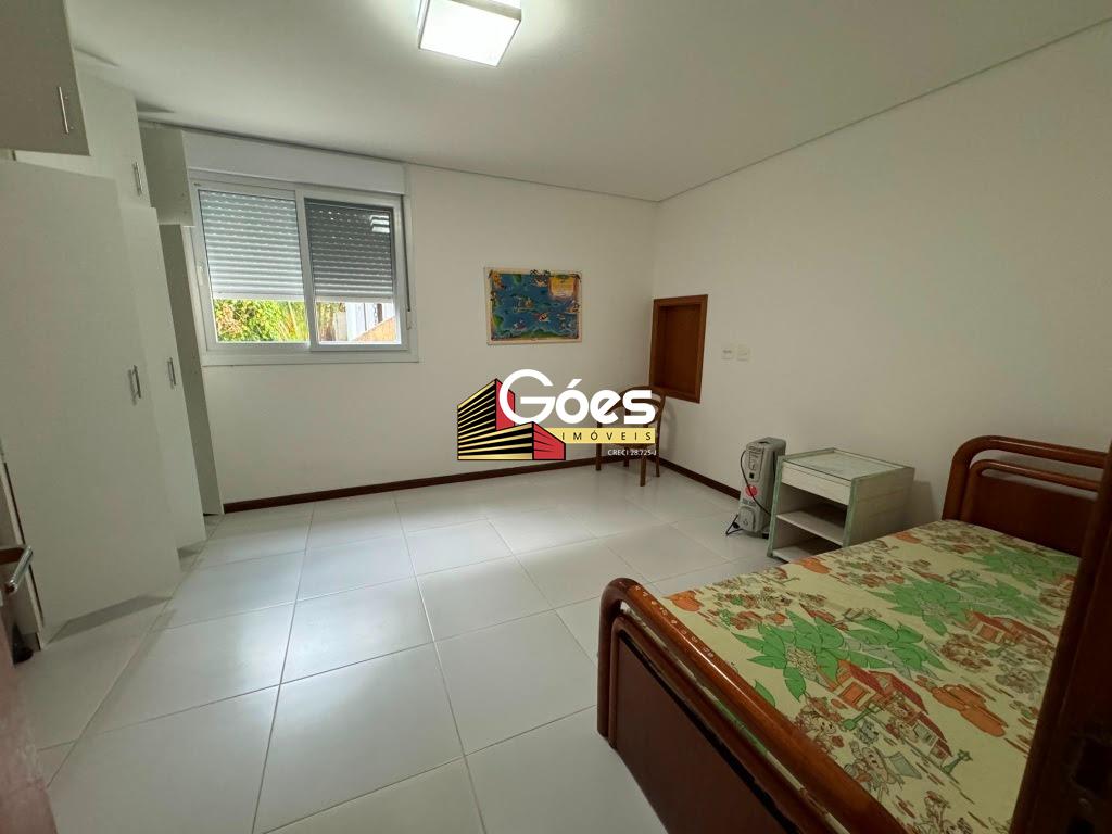 Casa em Condomínio à venda em Condomínio FlamboyantB: 