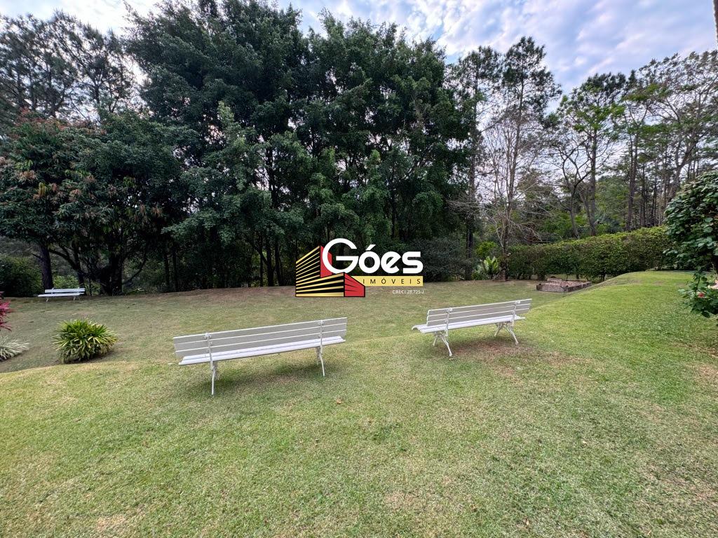 Casa em Condomínio à venda em Condomínio FlamboyantB: 