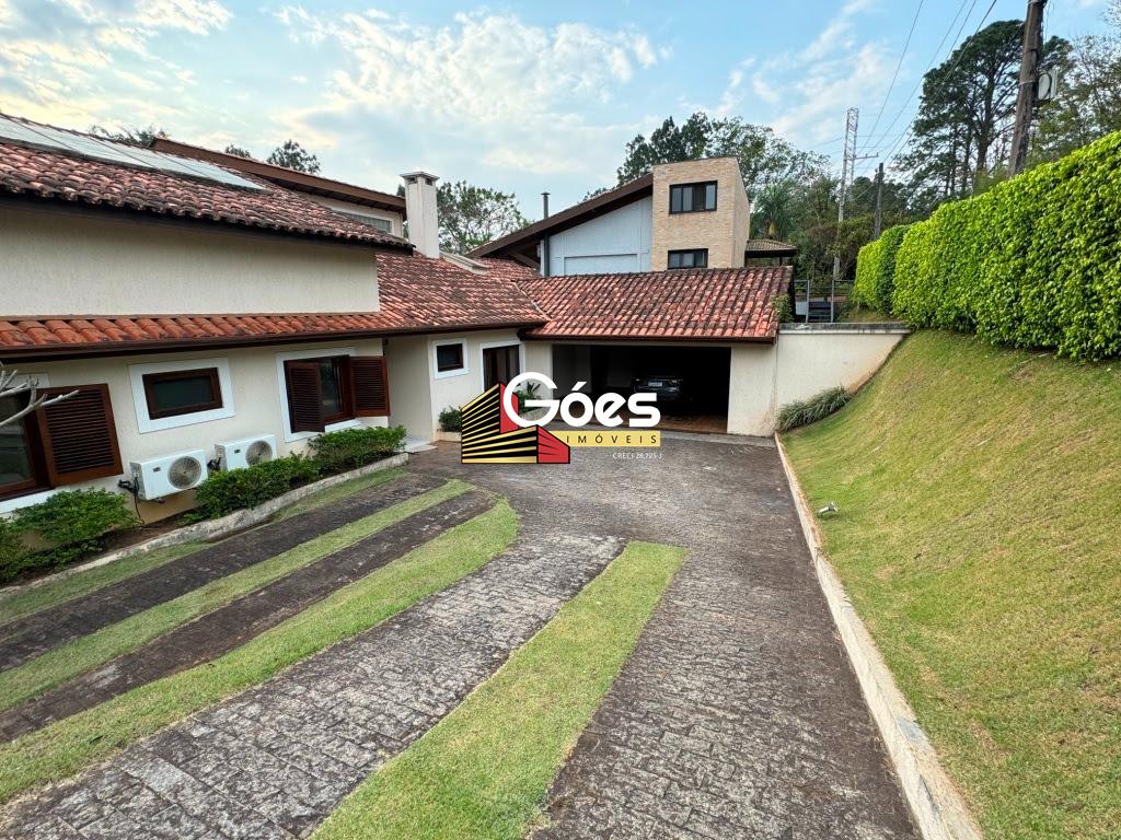 Casa em Condomínio à venda em Condomínio FlamboyantB: 