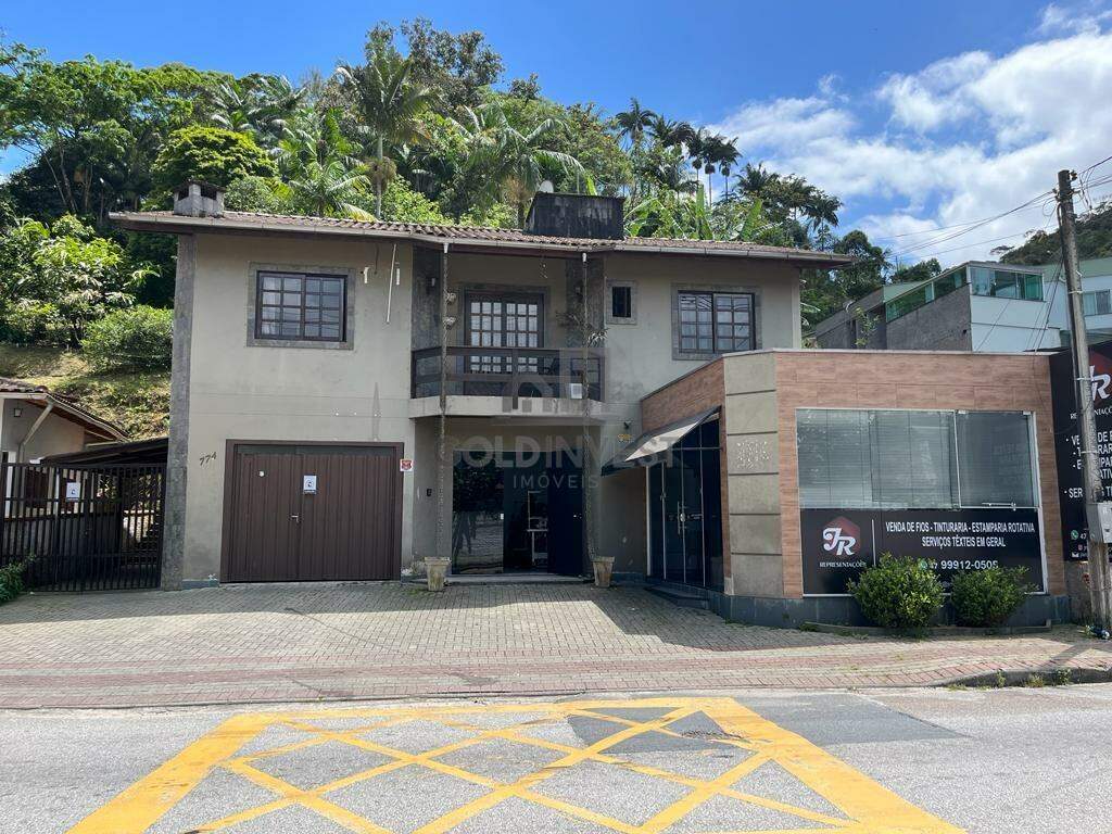 Loja / Salão / Ponto Comercial de 20m² no bairro Primeiro de Maio, em Brusque | Eu Corretor
