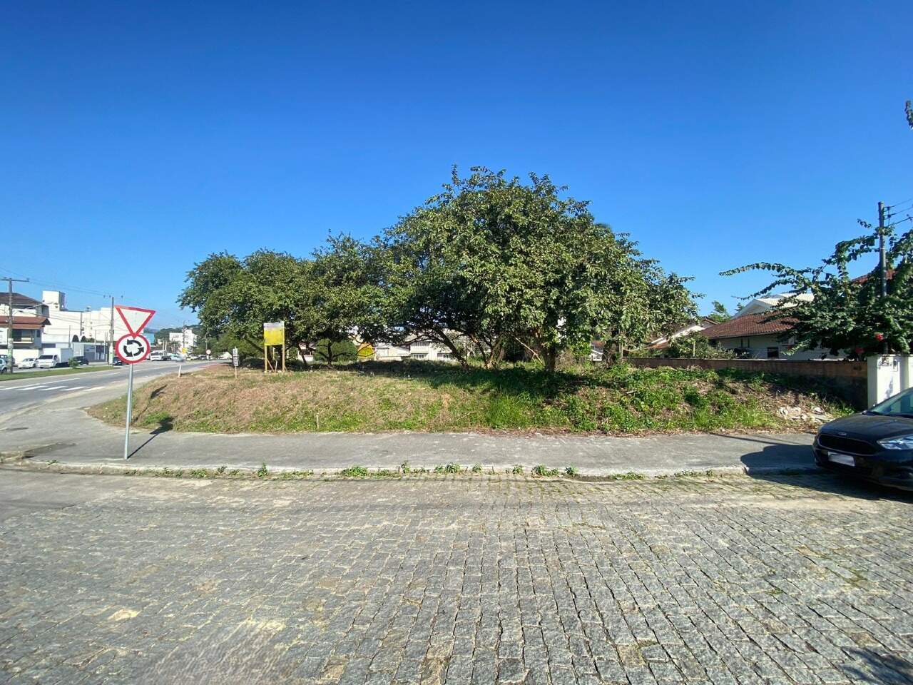 Lote/Terreno de 1700m² no bairro Jardim Maluche, em Brusque | Eu Corretor