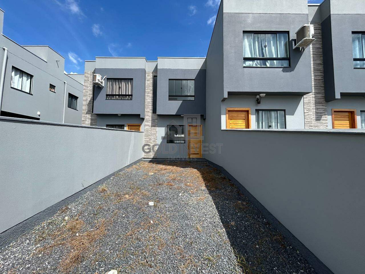 Casa à venda no Primeiro de Maio: 
