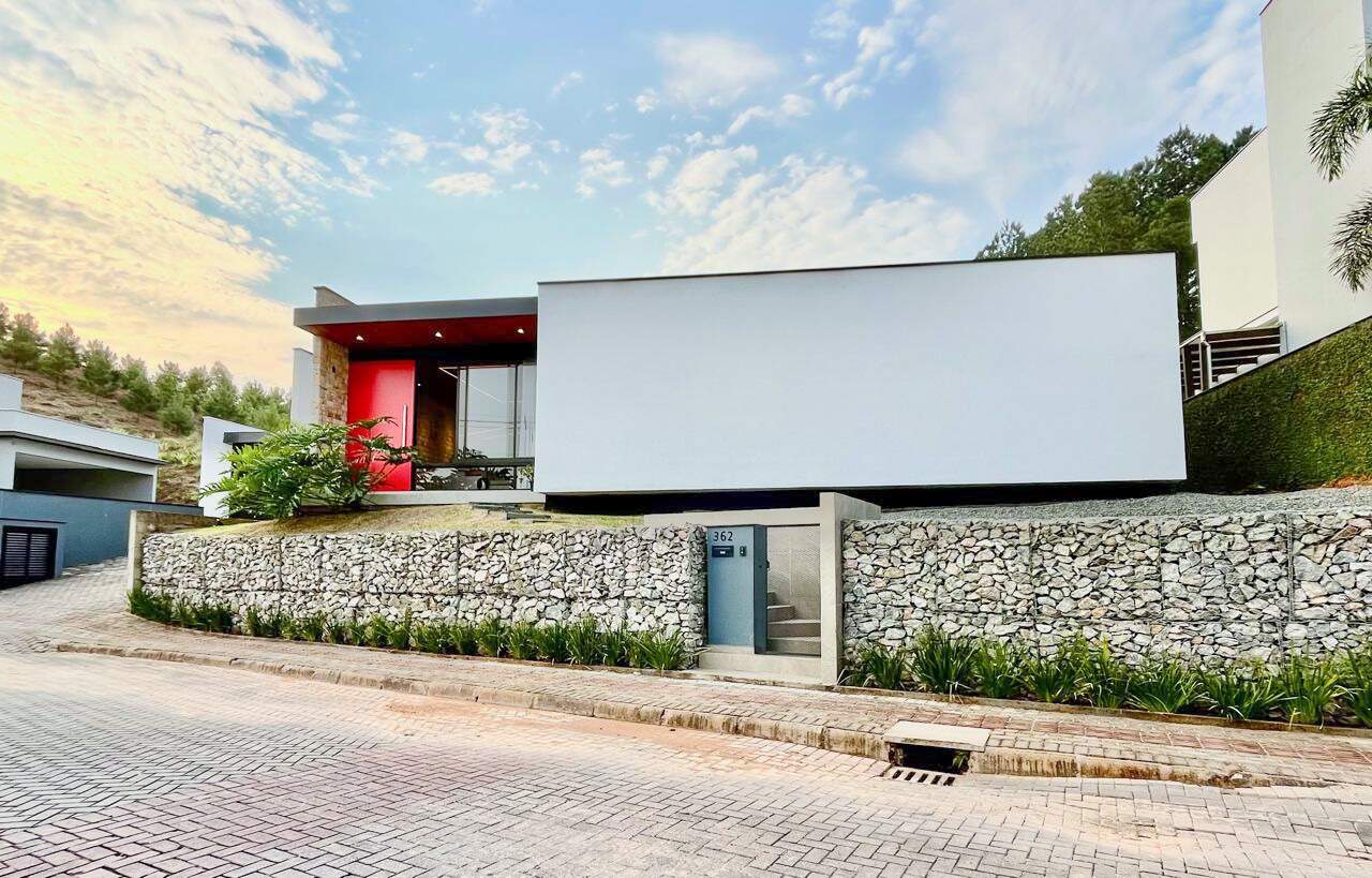 Casa de 3 quartos, 212m² no bairro imigrantes, em Guabiruba | Eu Corretor
