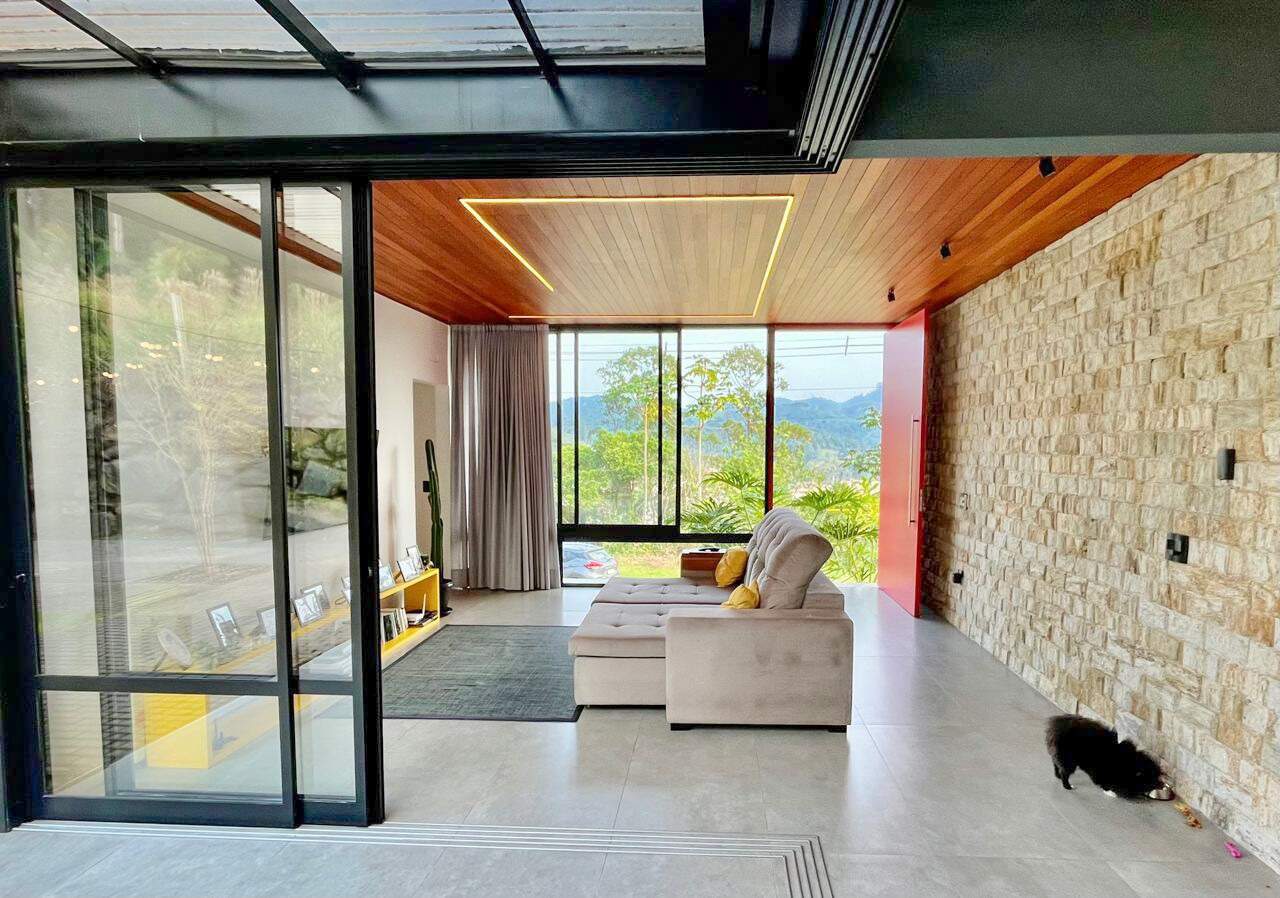 Casa de 3 quartos, 212m² no bairro imigrantes, em Guabiruba | Eu Corretor