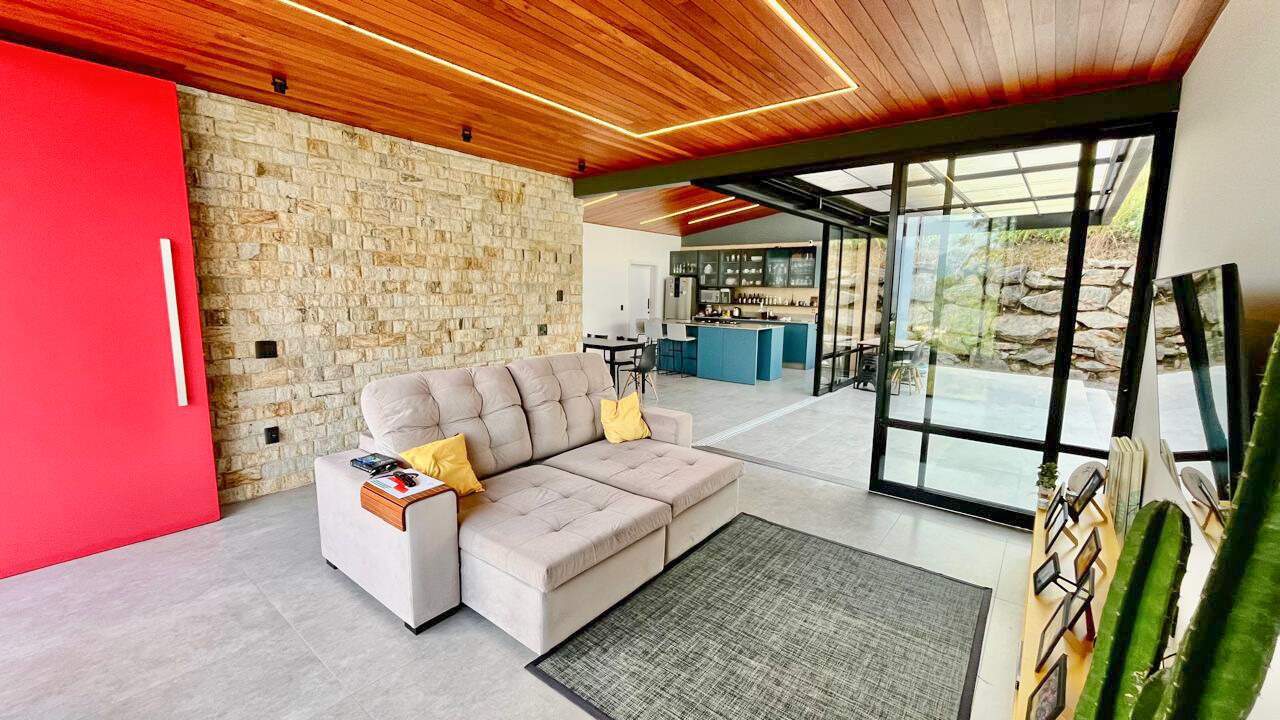 Casa de 3 quartos, 212m² no bairro imigrantes, em Guabiruba | Eu Corretor