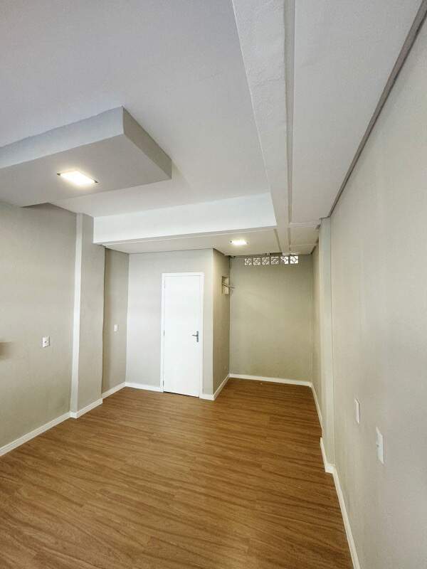 Loja / Salão / Ponto Comercial de 28m² no bairro Centro, em Brusque | Eu Corretor