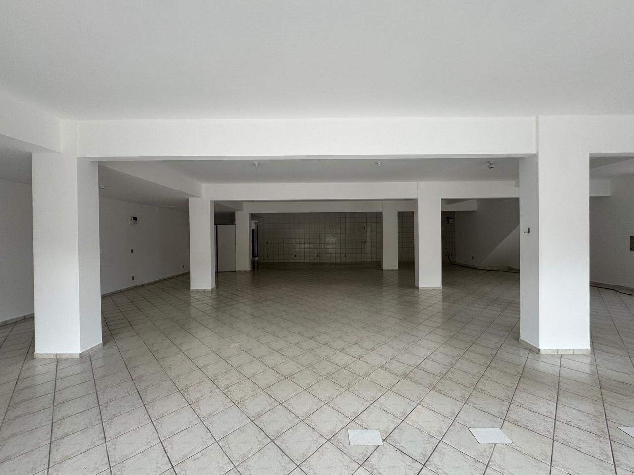 Loja / Salão / Ponto Comercial de 301m² no bairro São Pedro, em Brusque | Eu Corretor