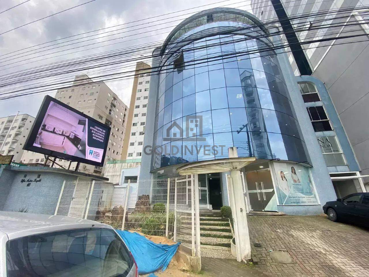 Sala comercial com 70m² no Centro de Brusque!!!