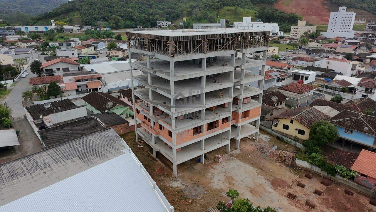 Apartamento à venda no Santa Terezinha: OBRA NOVEMBRO
