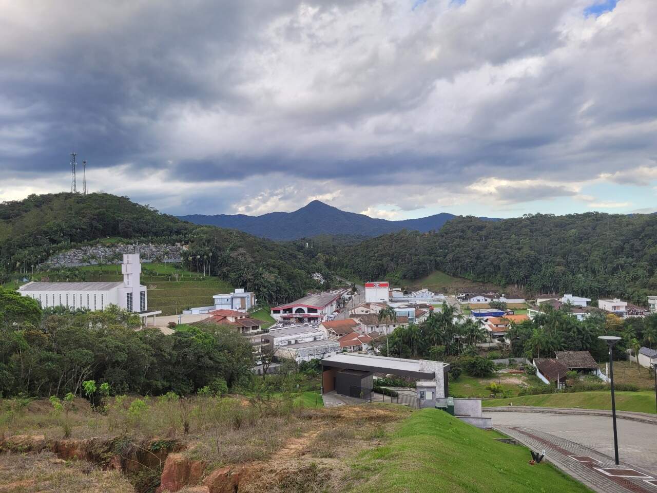 Lote/Terreno de 613m² no bairro CENTRO, em Guabiruba | Eu Corretor
