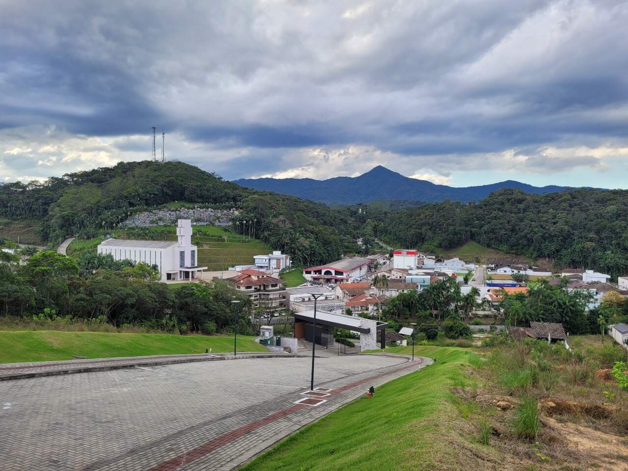 Lote/Terreno de 613m² no bairro CENTRO, em Guabiruba | Eu Corretor