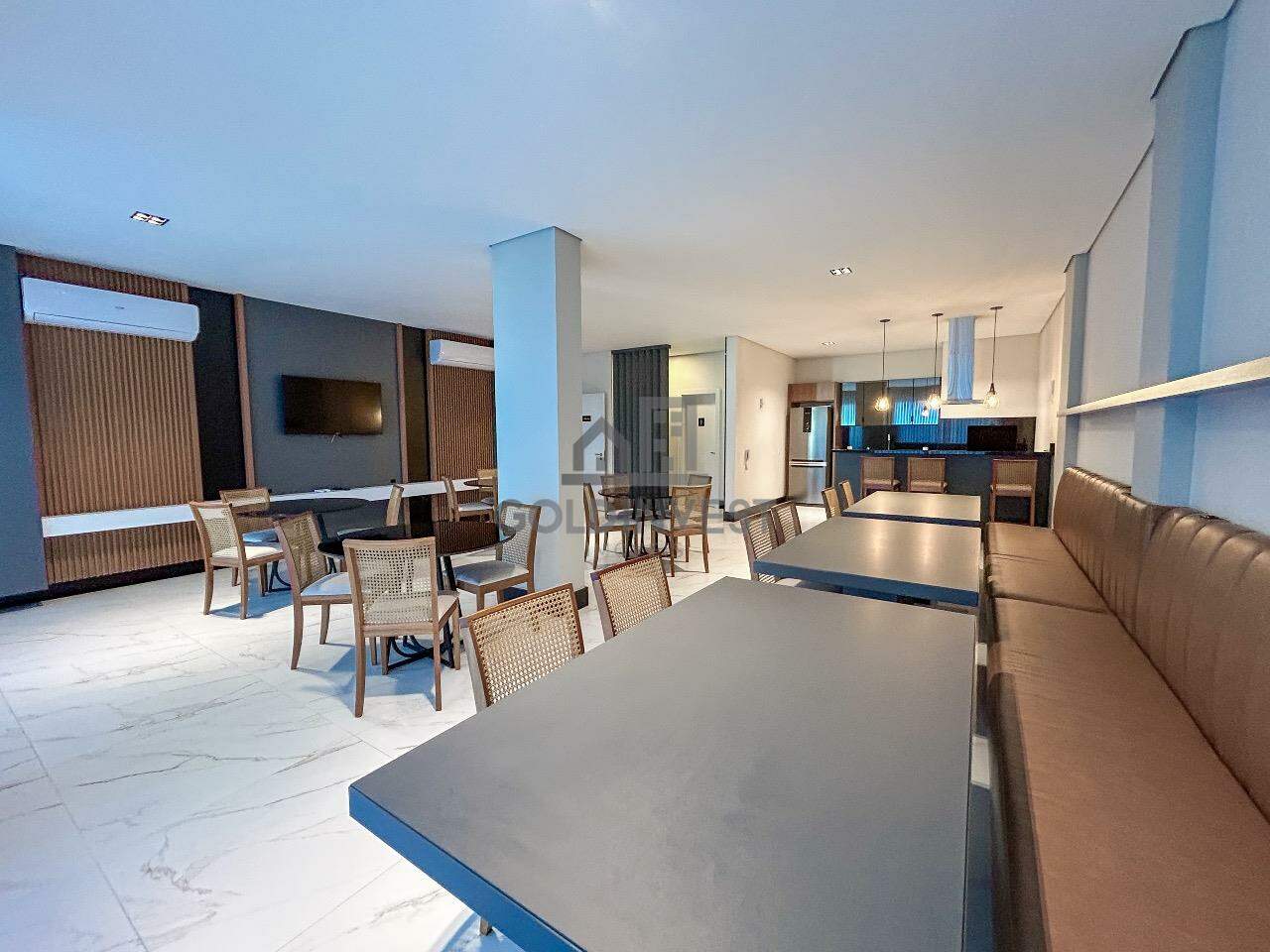 Apartamento à venda no Centro I: SALÃO DE FESTAS