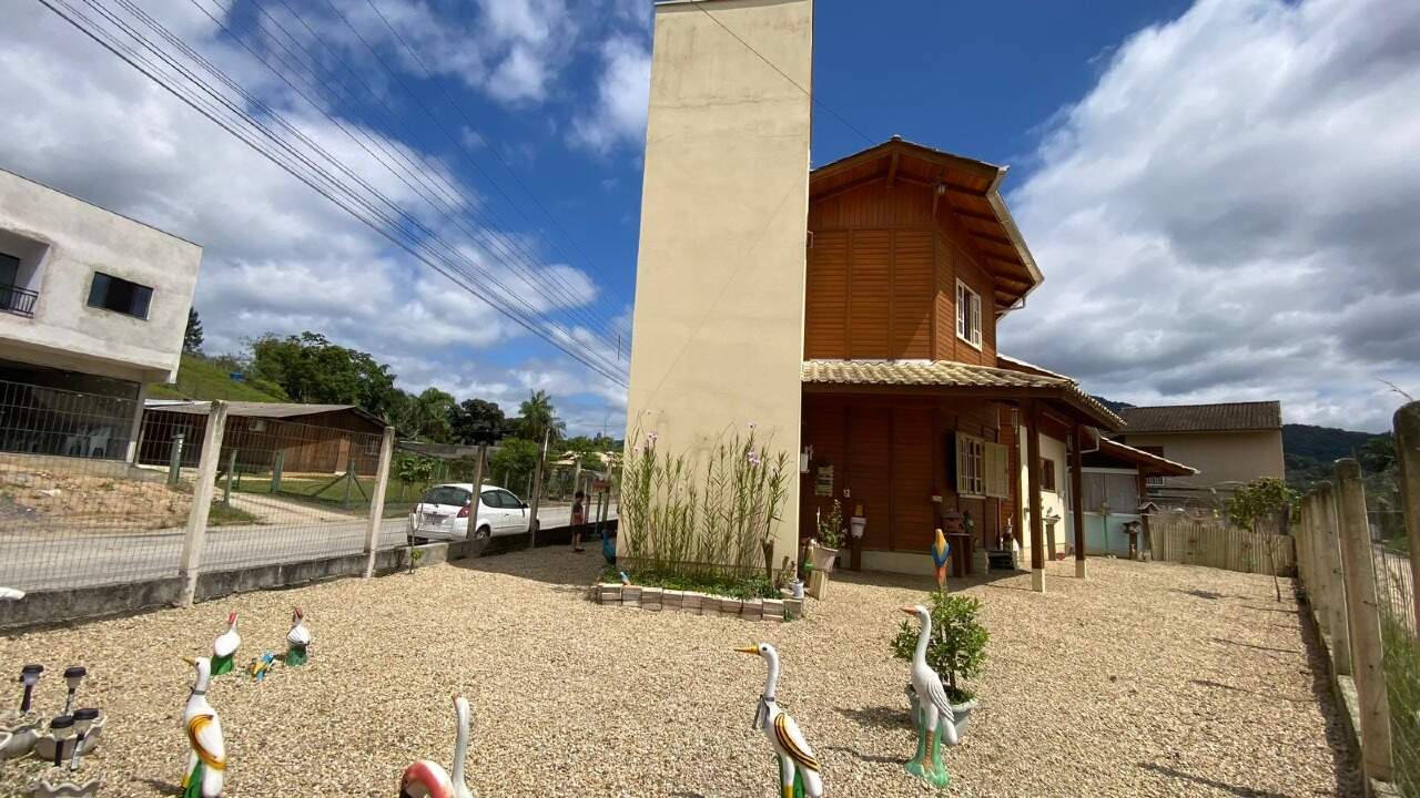 Casa à venda no Lorena: 