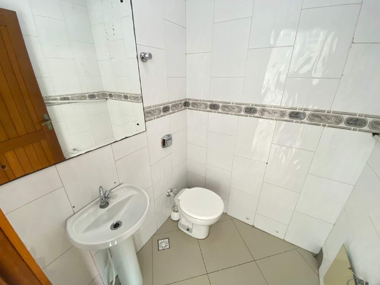 Loja / Salão / Ponto Comercial de 50m² no bairro Centro I, em Brusque | Eu Corretor