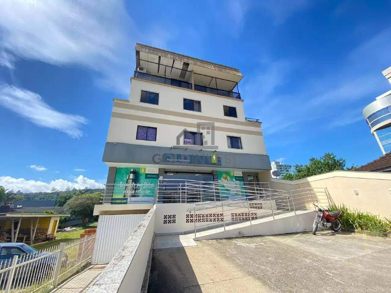 Loja / Salão / Ponto Comercial de 263m² no bairro Centro II, em Brusque | Eu Corretor