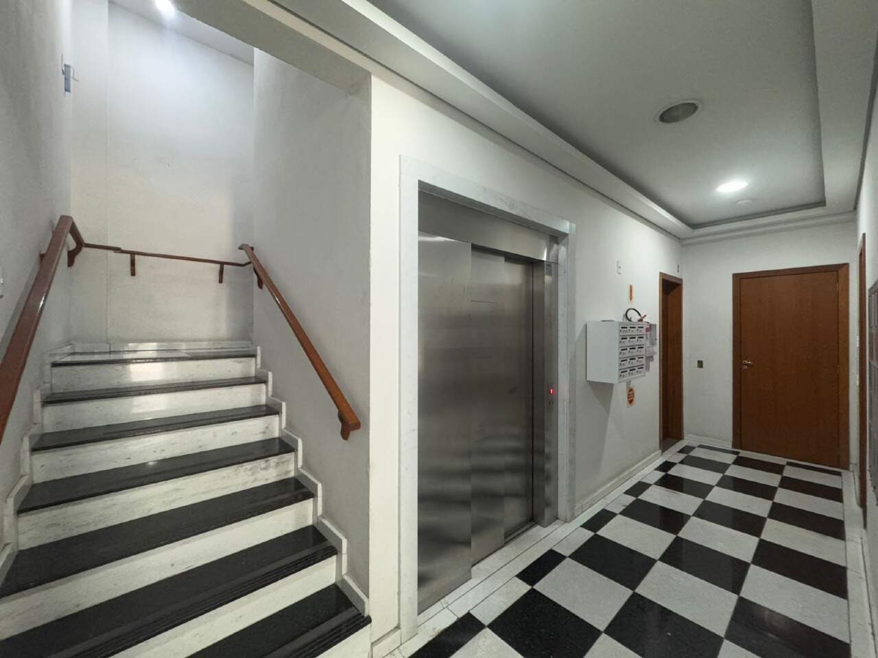 Loja / Salão / Ponto Comercial de 253m² no bairro Centro I, em Brusque | Eu Corretor