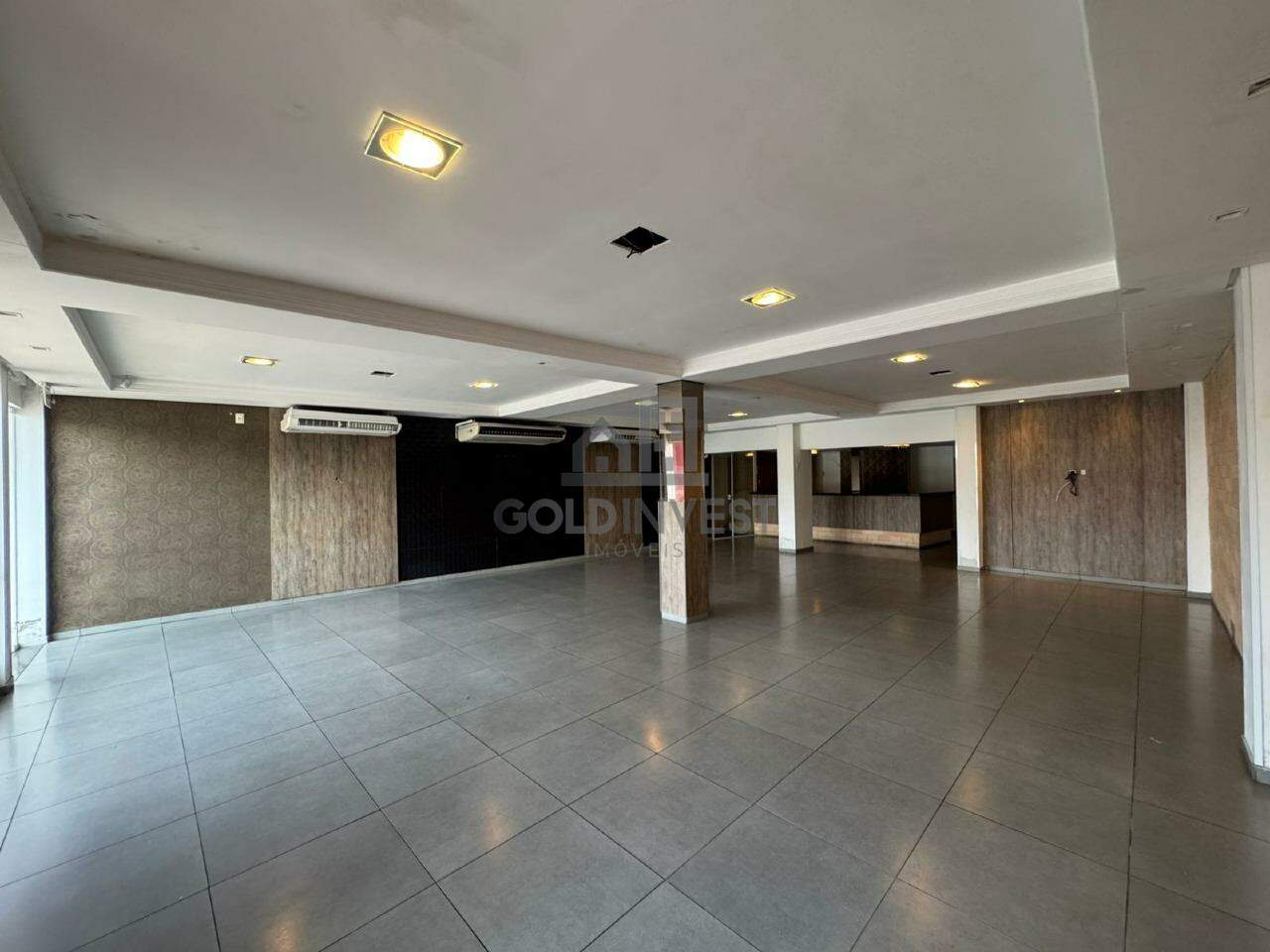 Loja / Salão / Ponto Comercial de 220m² no bairro Centro I, em Brusque | Eu Corretor