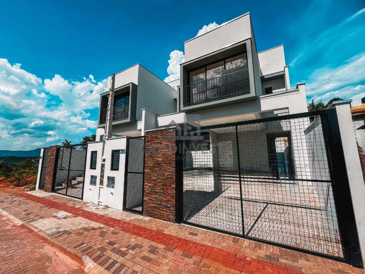 Casa à venda no Guabiruba Sul: 