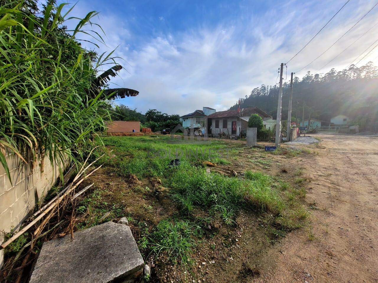 Terreno à venda no Guabiruba Sul: 