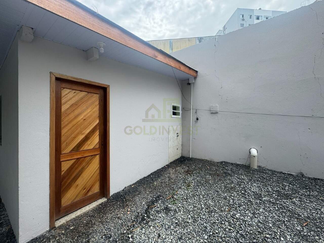 Casa de 1 quarto, 30m² no bairro Centro I, em Brusque | Eu Corretor