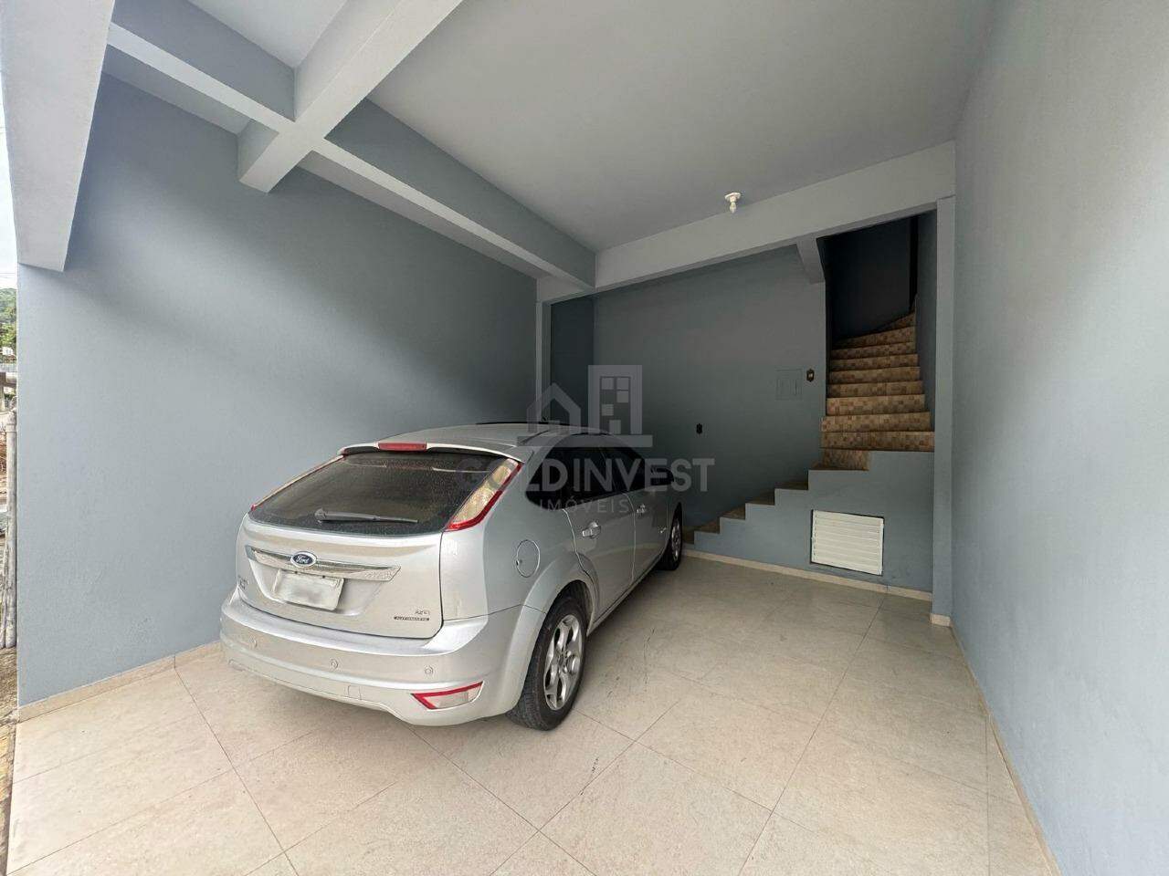 Casa para aluguel no Azambuja: 