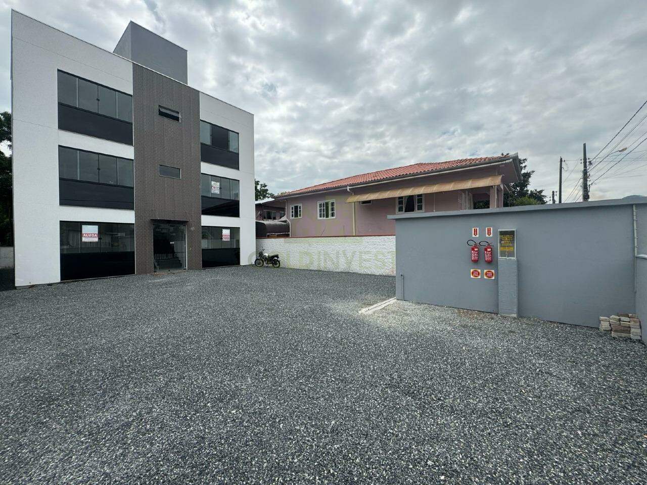 Apartamento com 2 quartos no bairro Santa Terezinha!!!