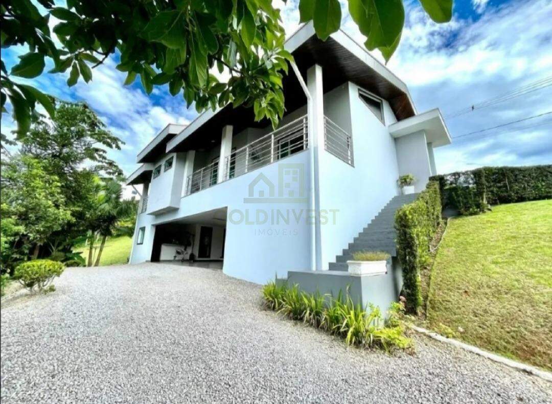 Casa de 4 quartos, 250m² no bairro CENTRO, em Guabiruba | Eu Corretor