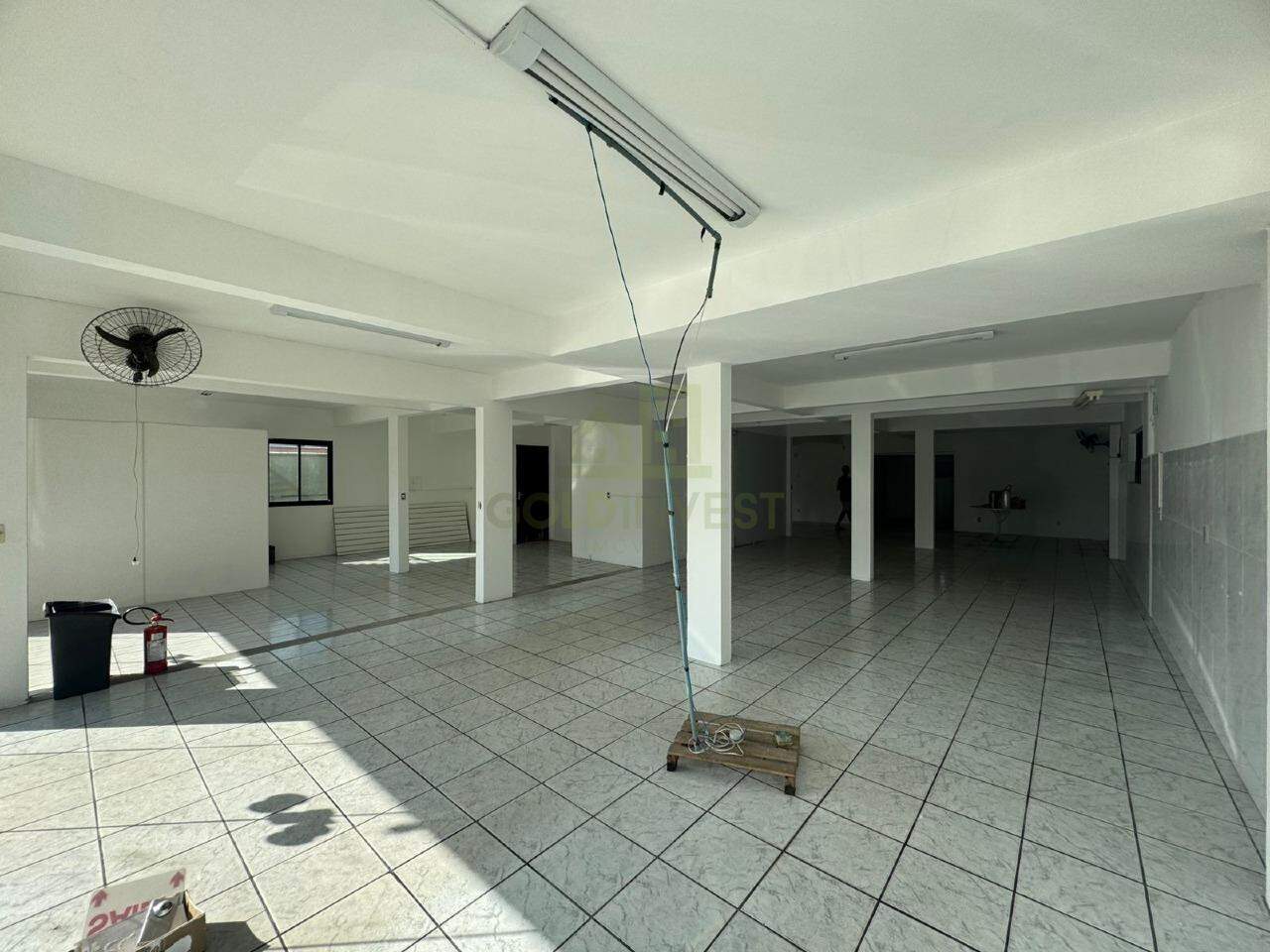 Loja / Salão / Ponto Comercial de 240m² no bairro Planalto, em Brusque | Eu Corretor